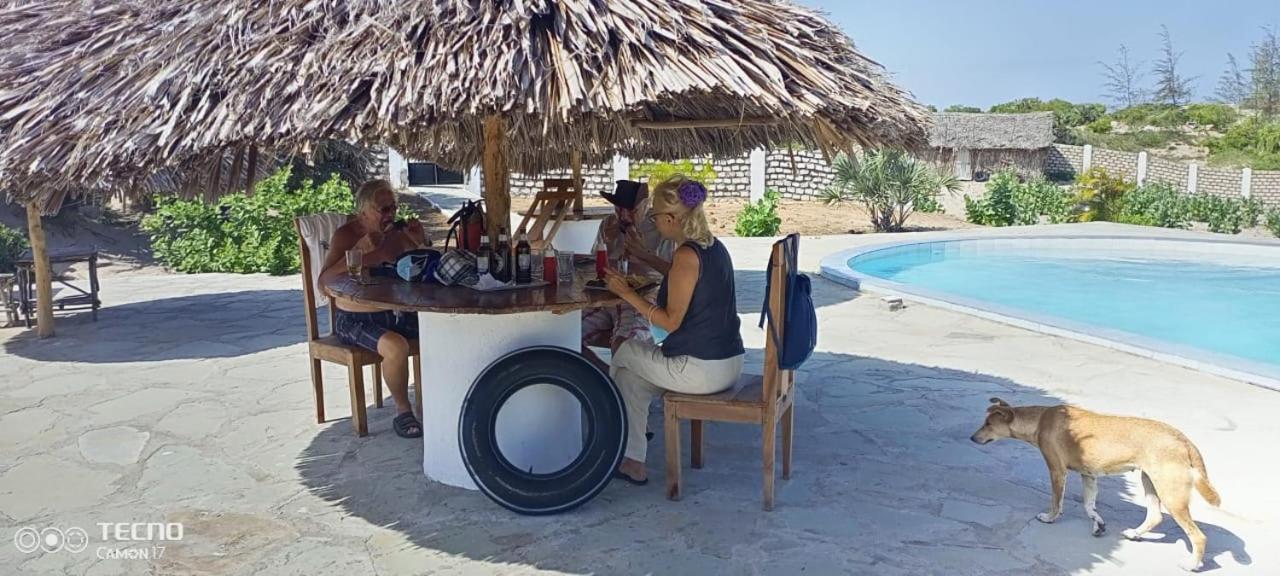 Mambrui Golden Beach Bar And Cottages المظهر الخارجي الصورة